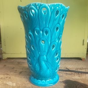 Unique Peacock turquoise accent light crackle finish